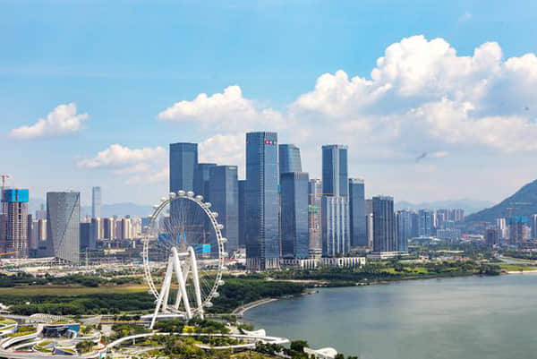 华侨城依托全新发展模式，加大刚性和改善型住房供给